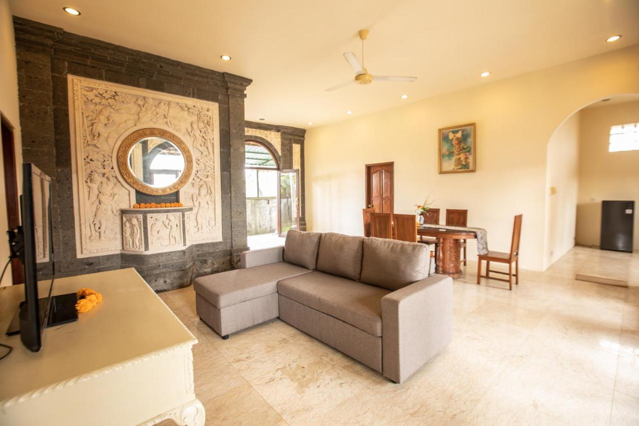 Arbathu Villa Ubud ภายนอก รูปภาพ