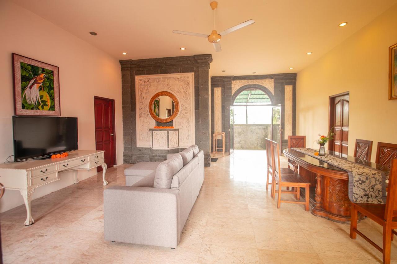 Arbathu Villa Ubud ภายนอก รูปภาพ